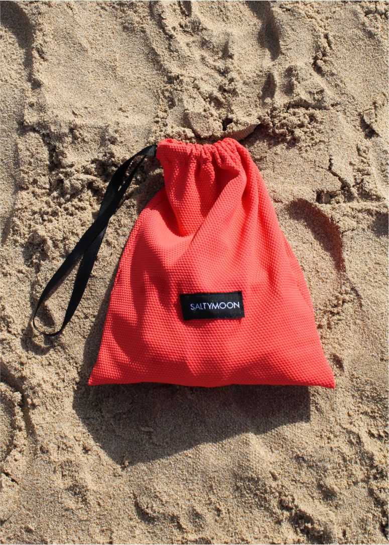 bikini de edición limitada en tejido pique color coral
