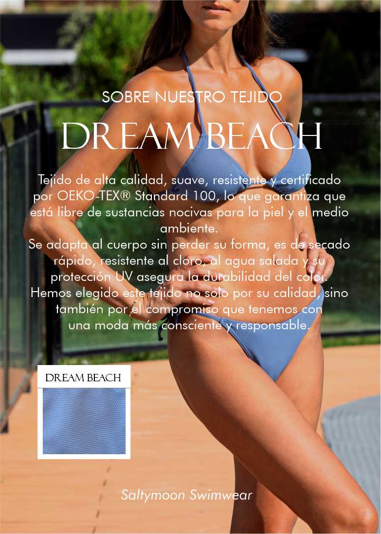 Bikini atemporal y de edición limitada diseñada en tejido lycra pique color celeste