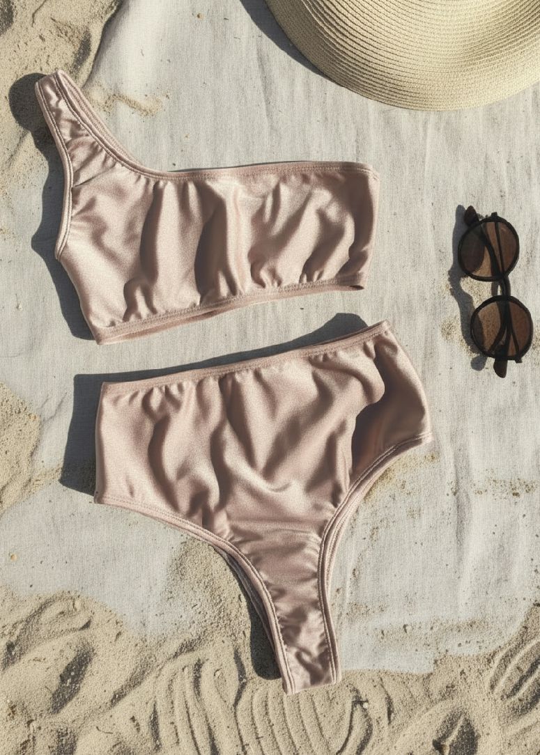 Bikini de licra color beige satinado - mix and match - top asimétrico y braga alta